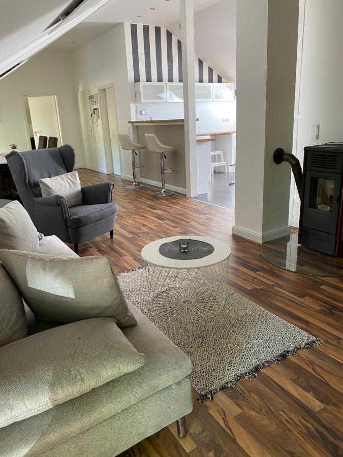 Ferienwohnung Schantz Roßdorf エクステリア 写真