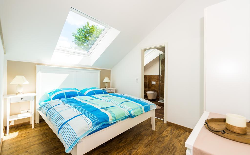 Ferienwohnung Schantz Roßdorf エクステリア 写真